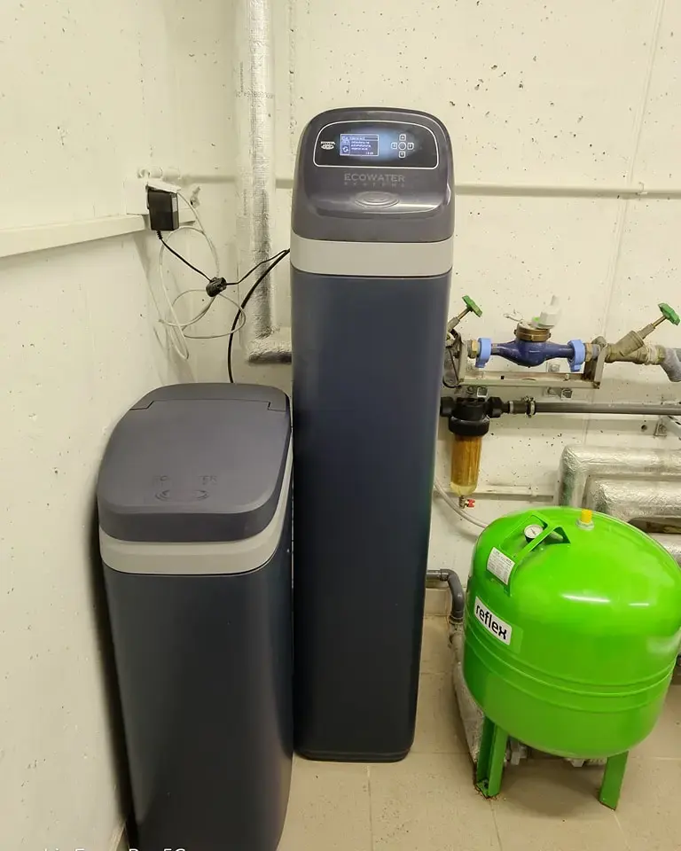 Serwis zmiękczacza wody Ecowater eVOLUTION Power 700 w budynku biurowca w Lublinie.